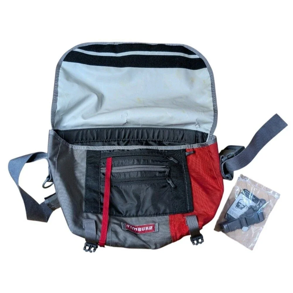 Timbuk2 Classic Messenger Laptop Bag Medium Gray Red Crossbody Waterproof